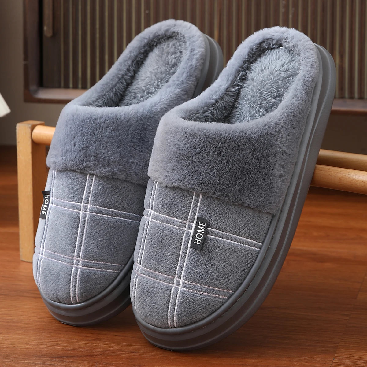 Men Home Slippers Plaid Memory Foam Winter Plush Male Indoor Shoes Warm Soft Non-Slip Slippers Black Large size 50-51 Fashion