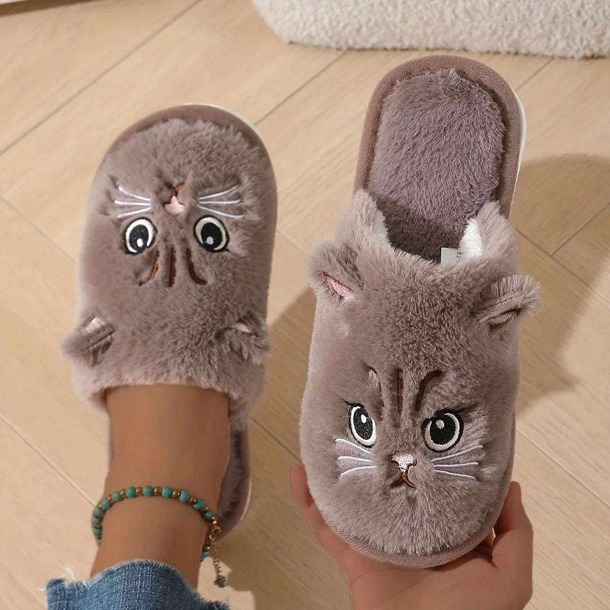 Womens Plush Cat Slippers Winter Warm Cozy Indoor House Shoes Soft EVA Sole Non-Slip Design