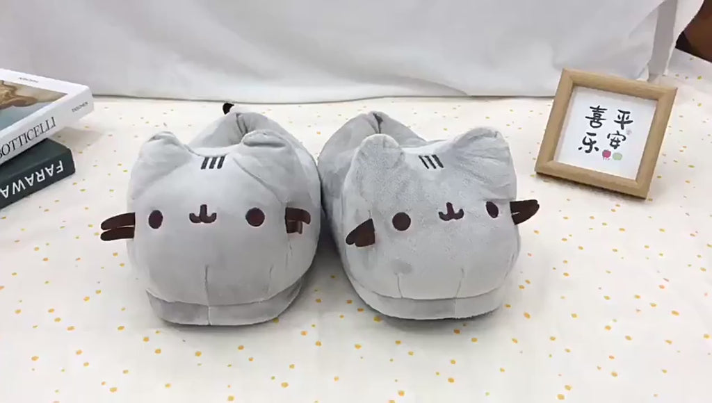 Cartoon Full Covered Cat Slippers Warm Winter Slides Soft Plush Doll Indoor Cute Anime Bedroom Shoes For Man Woman Home Use